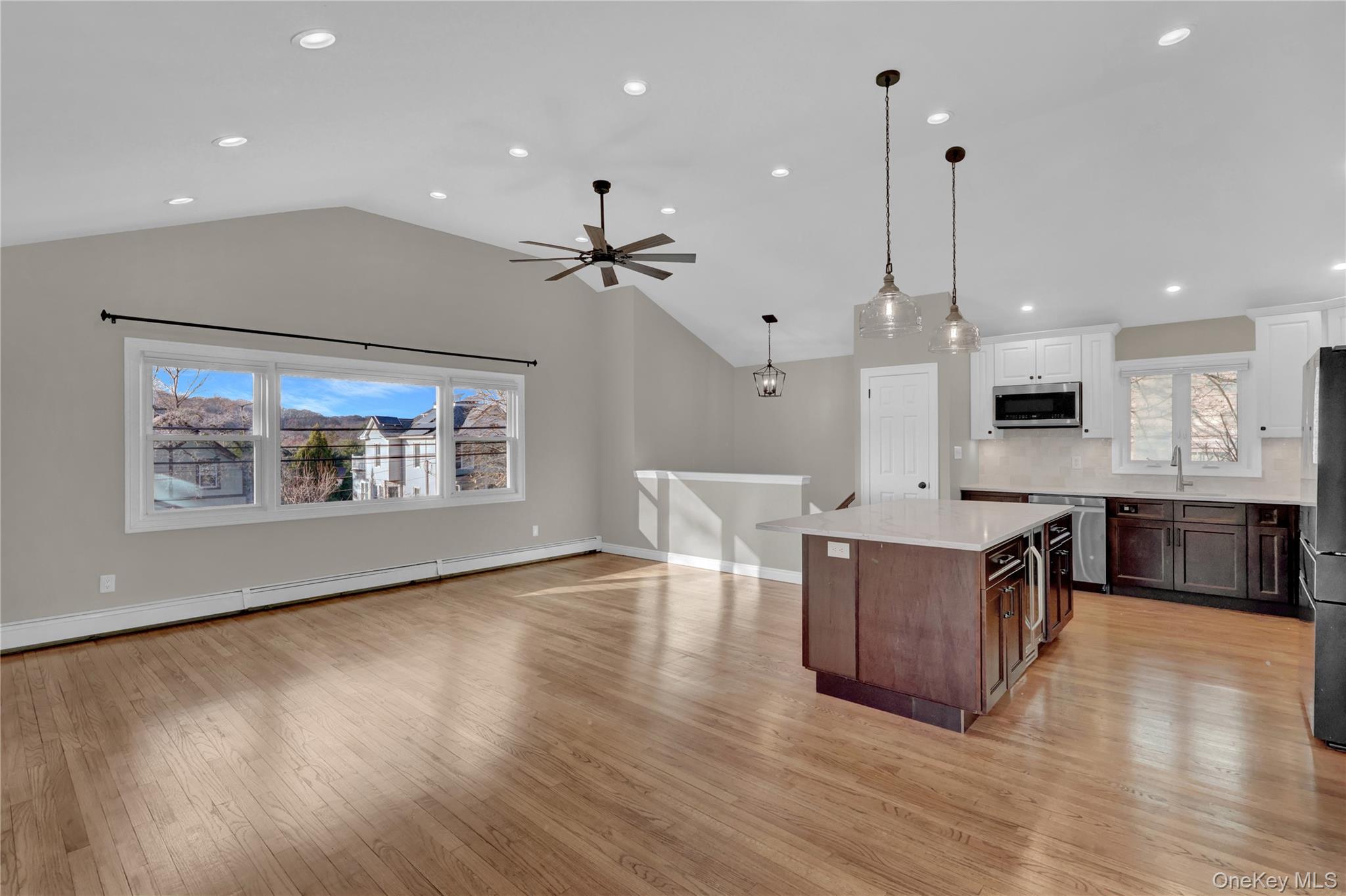 #7 photo, 171 School Street, מחוז נסאו Oyster Bay , NY 11771