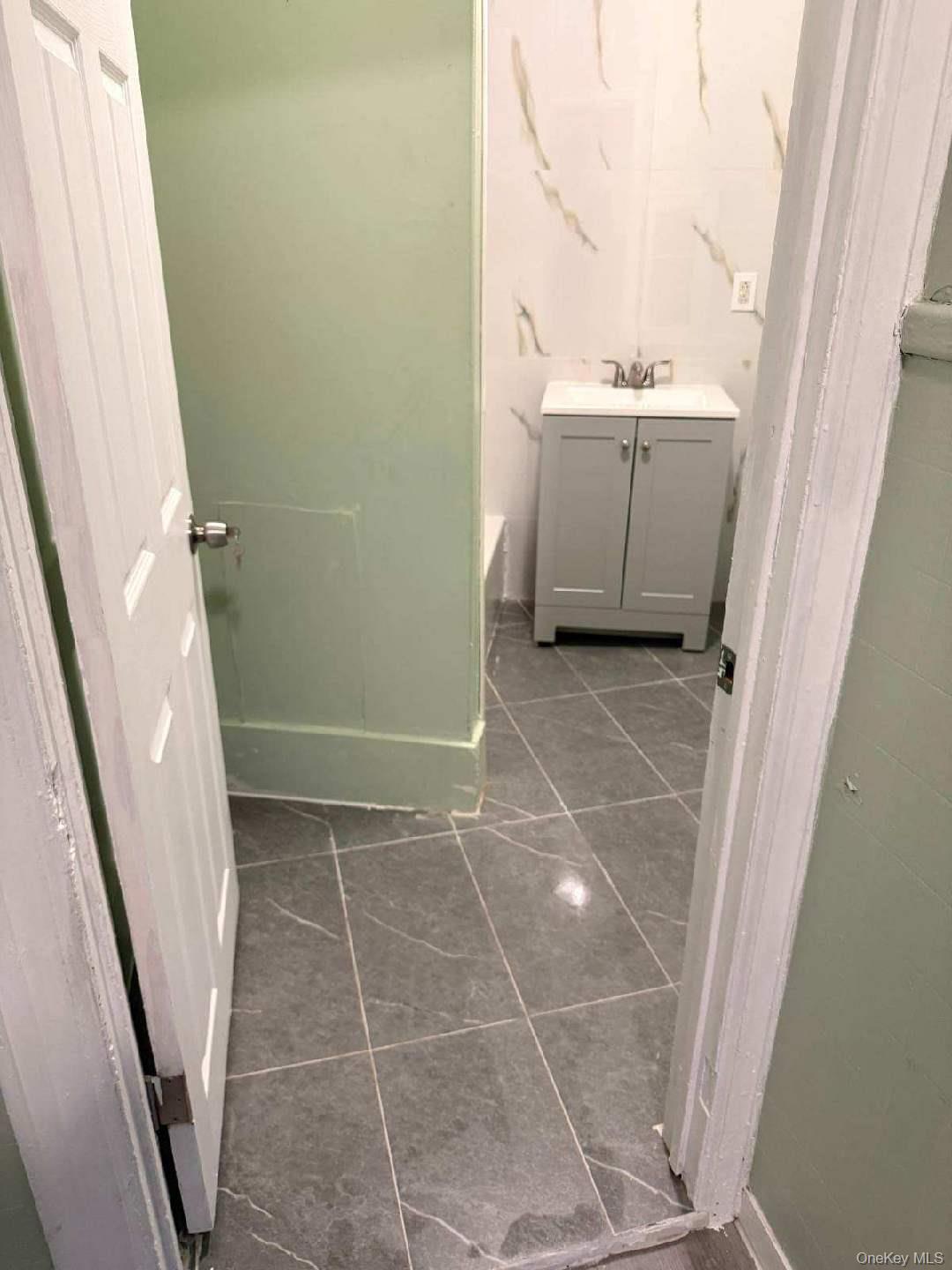 #7 photo, 10 Church Avenue, Roscoe , NY 12776