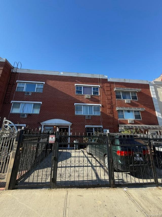 #1 photo, 827 Longfellow Avenue, 브롱크스 Bronx , NY 10474