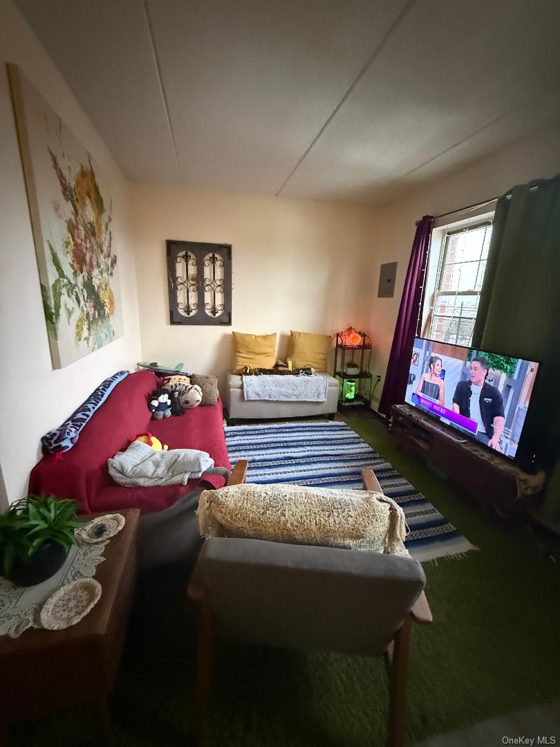 #11 photo, 827 Longfellow Avenue, 브롱크스 Bronx , NY 10474