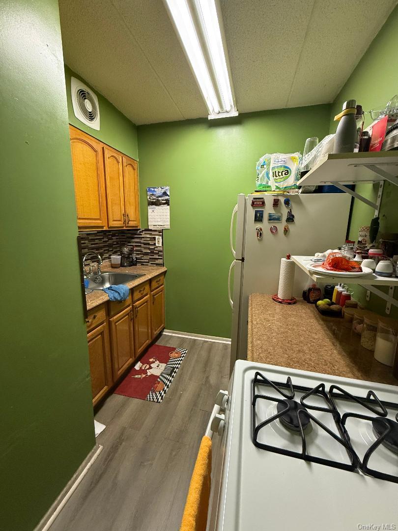 #13 photo, 827 Longfellow Avenue, 브롱크스 Bronx , NY 10474