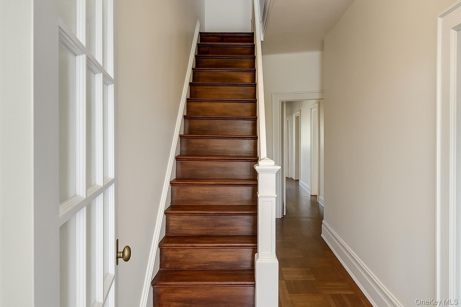 #2 photo, 4718 39th Place, कुईंस Sunnyside , NY 11104