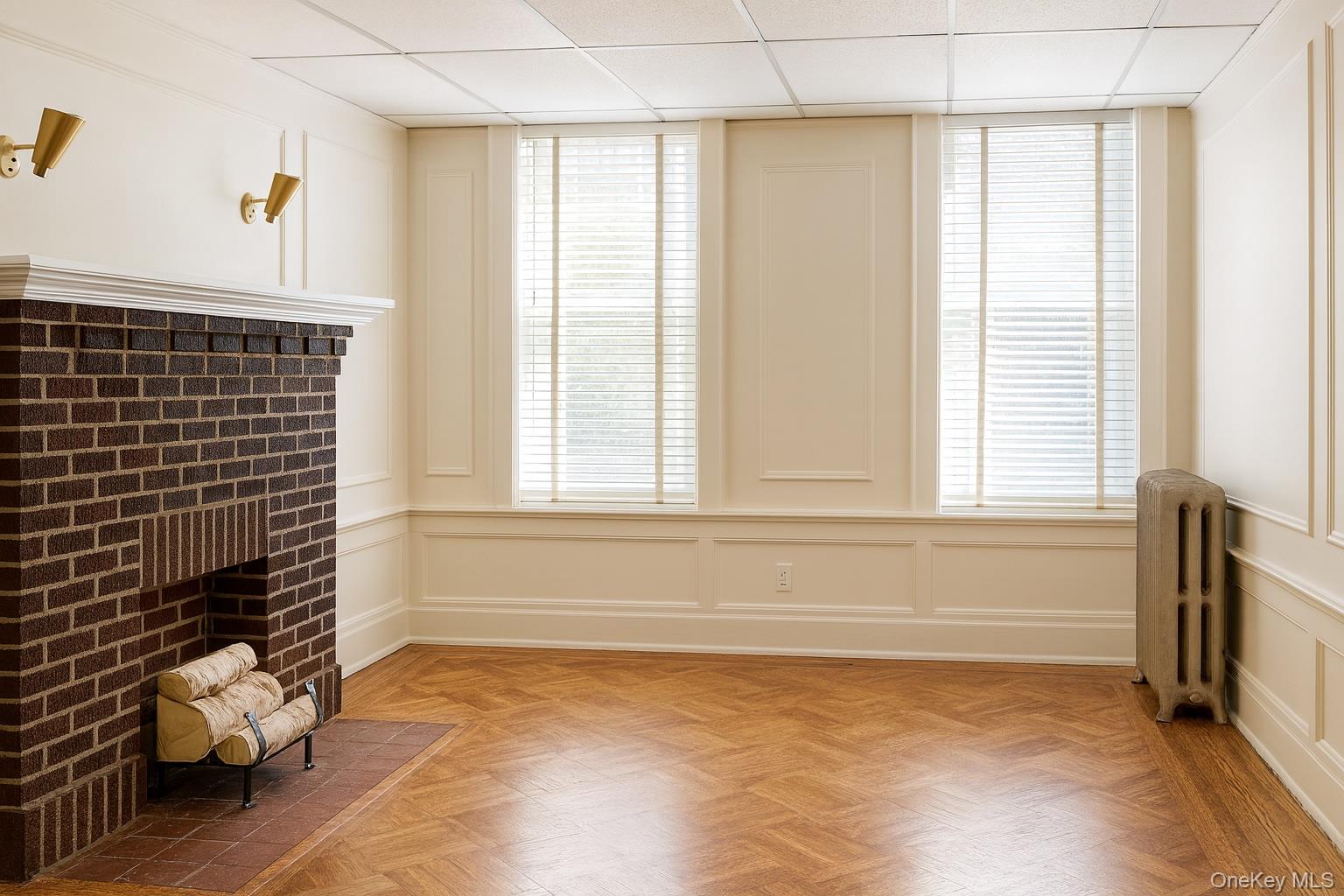 #6 photo, 4718 39th Place, कुईंस Sunnyside , NY 11104