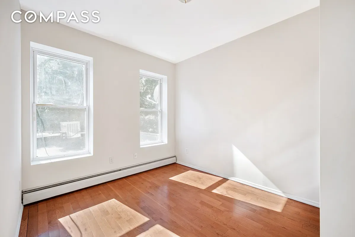 #5 photo, 1402 Cortelyou Road, Ditmas Park , NY 11226