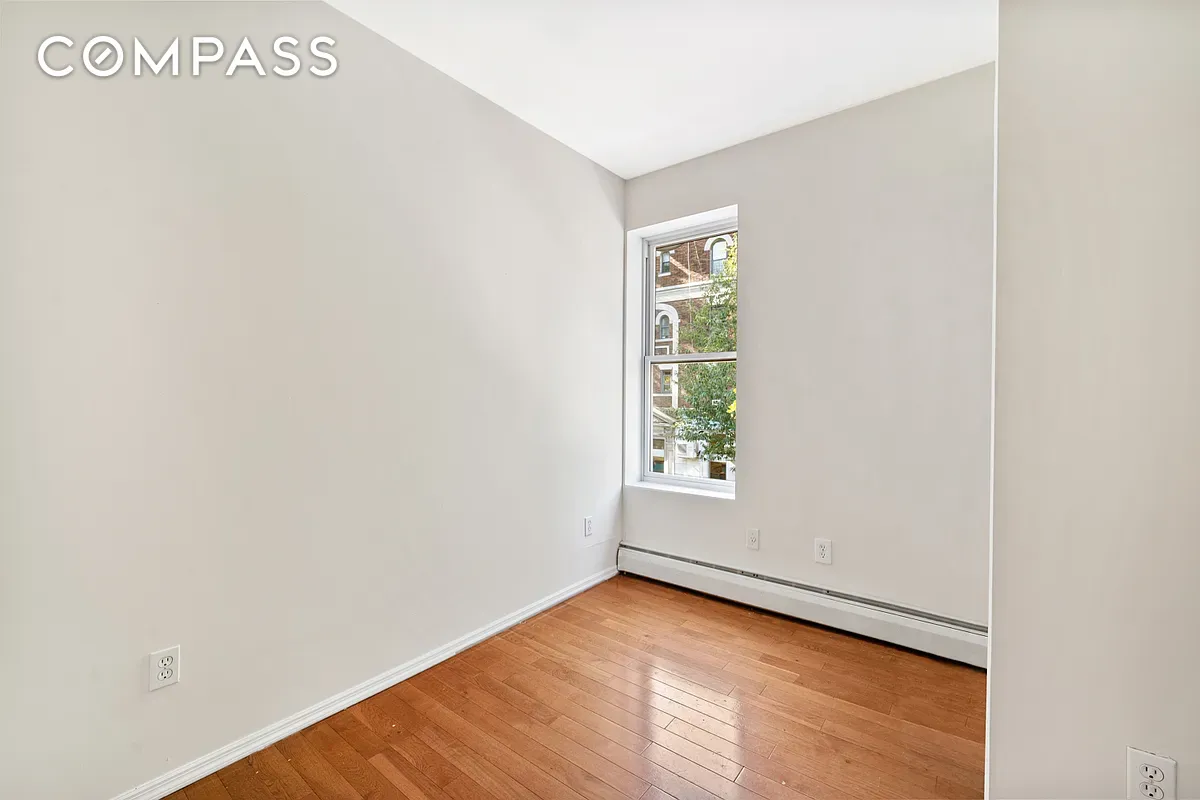 #6 photo, 1402 Cortelyou Road, Ditmas Park , NY 11226