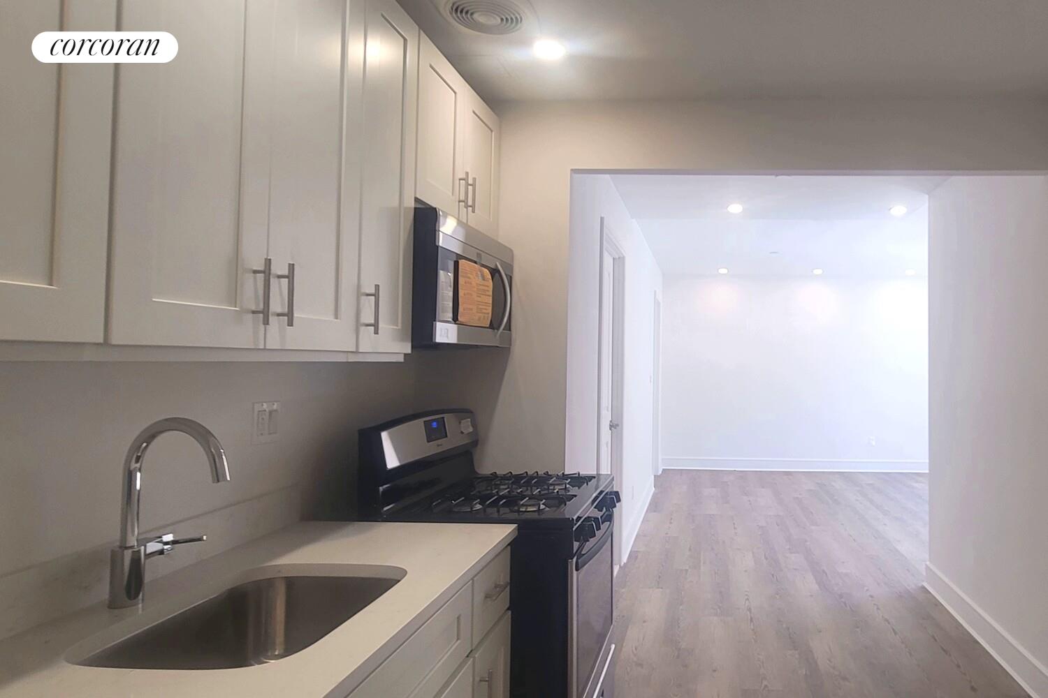 #16 photo, New York City, Upper West Side , NY 10024