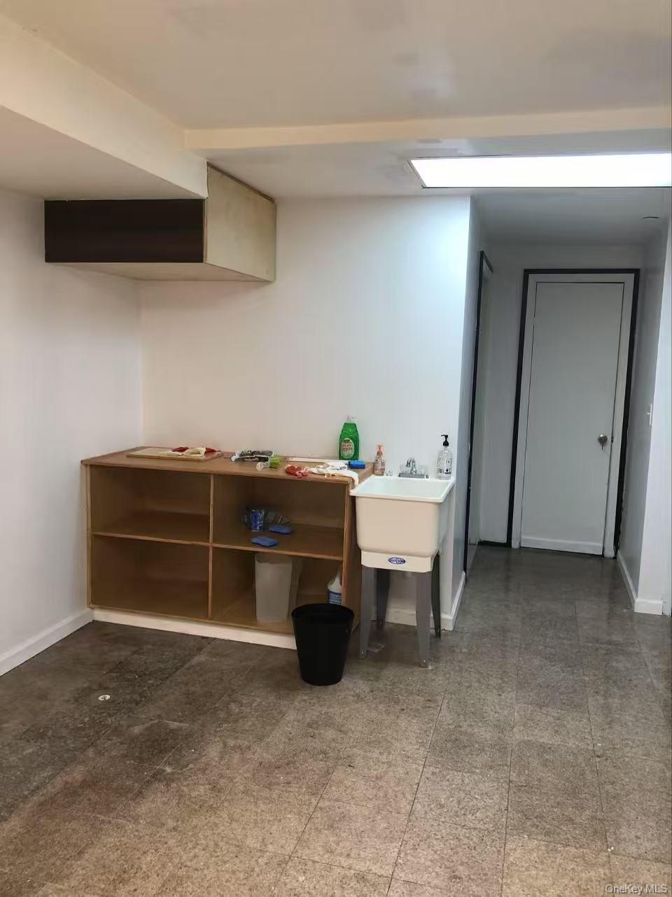 #6 photo, 40-59 Coolege Point Boulevard, Куинс ‖ Flushing , NY 11354