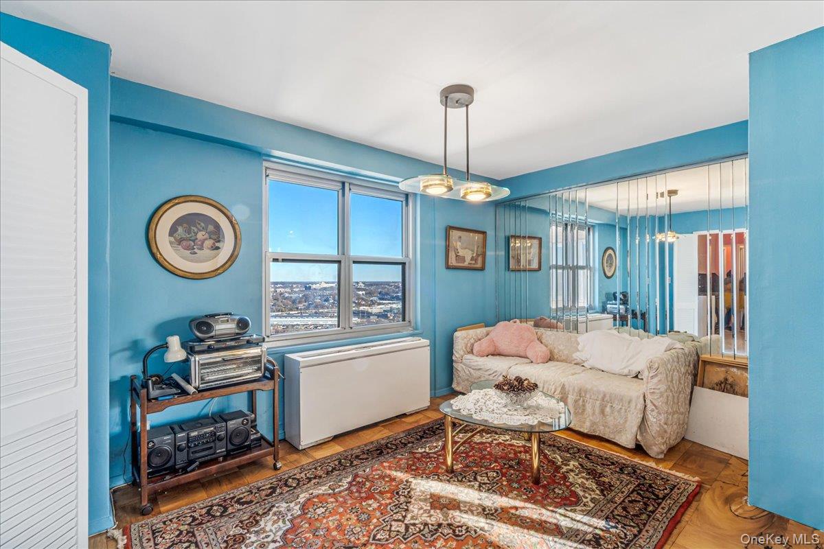 #10 photo, 110-11 Queens Boulevard, Forest Hills , NY 11375