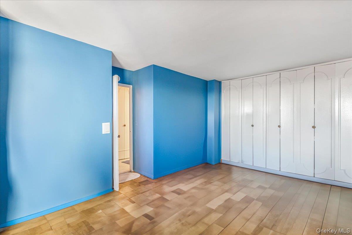 #18 photo, 110-11 Queens Boulevard, Forest Hills , NY 11375