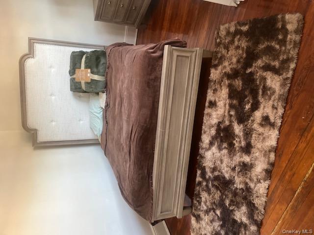 #11 photo, 107-35 E Van Wyck Expressway, Jamaica , NY 11435