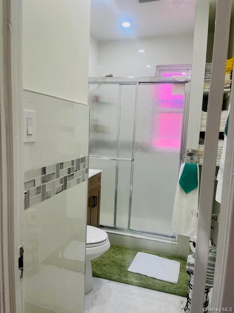 #14 photo, 107-35 E Van Wyck Expressway, Jamaica , NY 11435