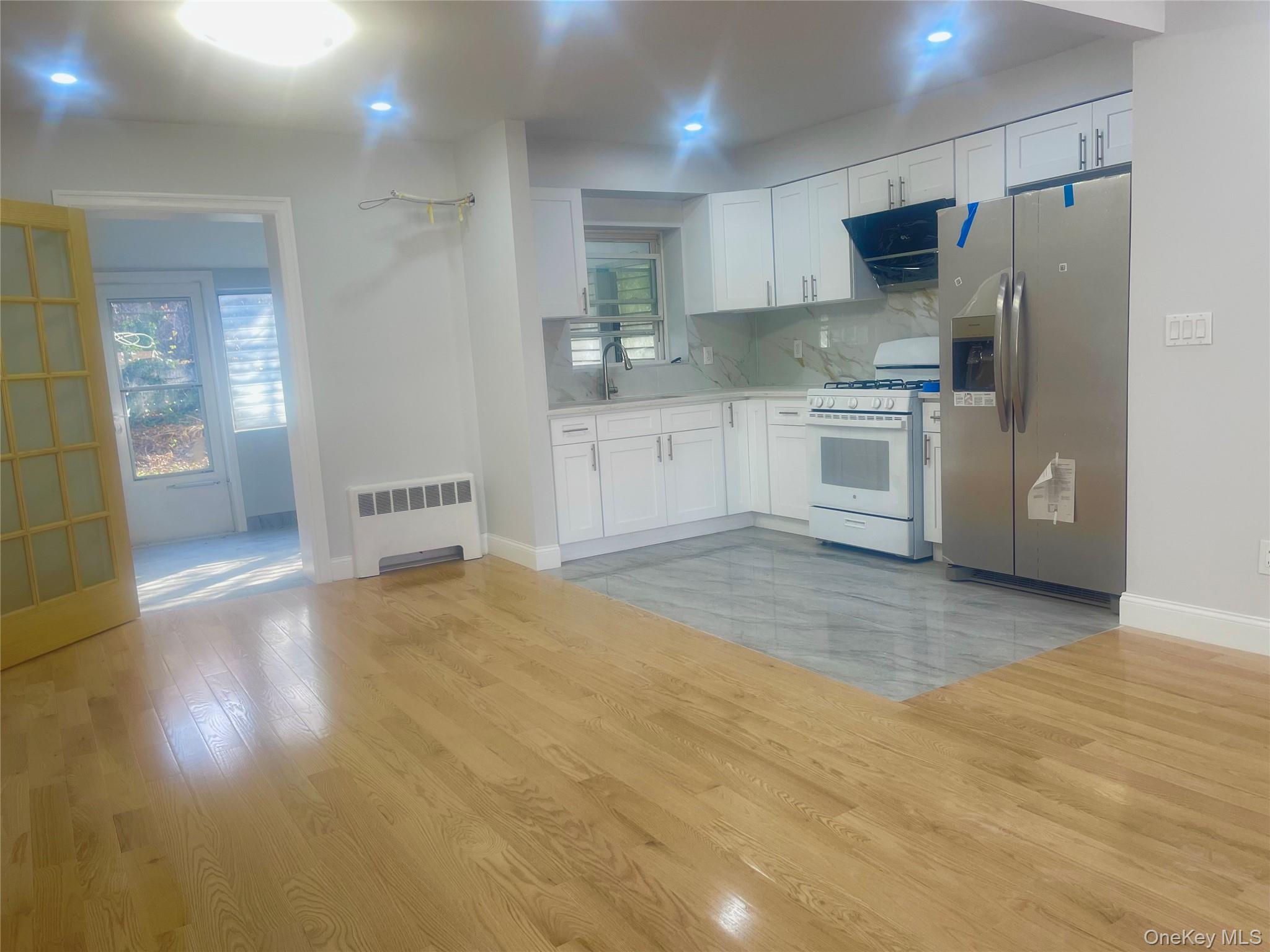 #4 photo, 140-14 68th Drive, Flushing , NY 11367