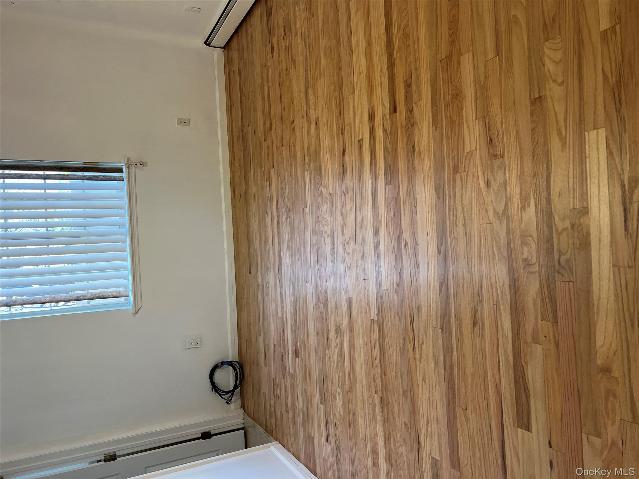 #9 photo, 169-11 105 Ave, Jamaica , NY 11433