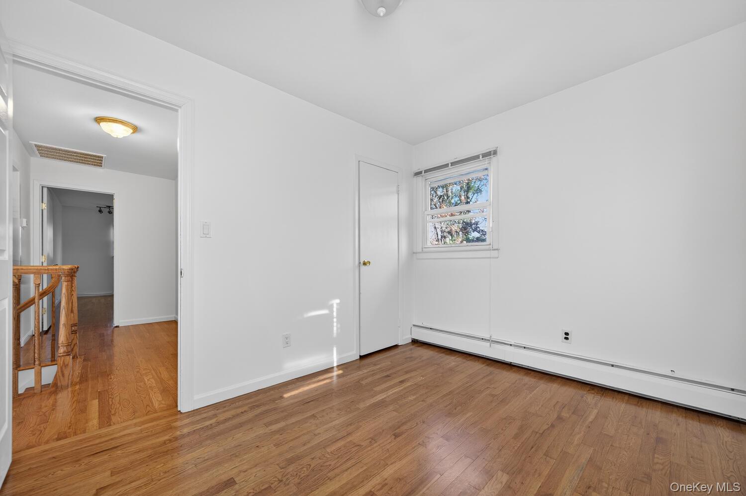 #14 photo, 8 Blueberry Lane, 롱 아일랜드 Oyster Bay , NY 11771