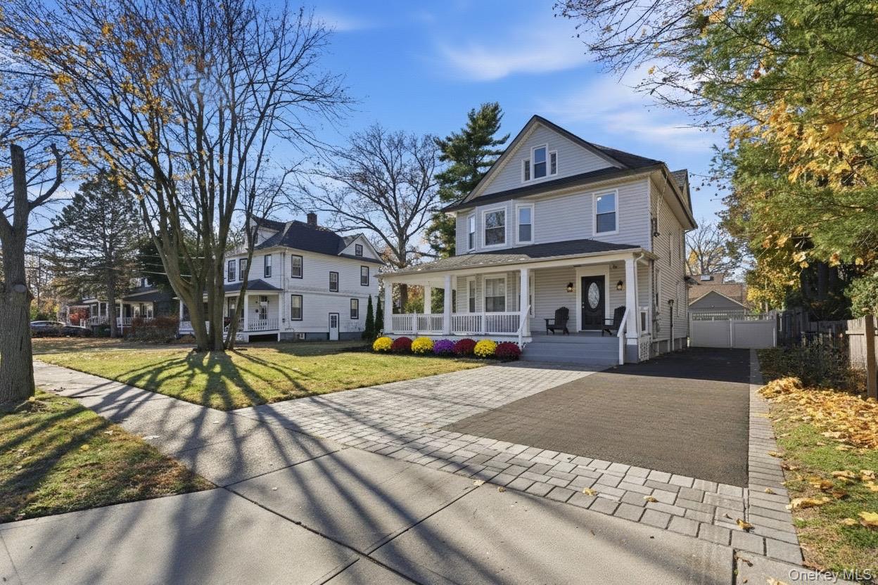 #3 photo, 161 Wallace, नासाउ काउंटी Freeport , NY 11520