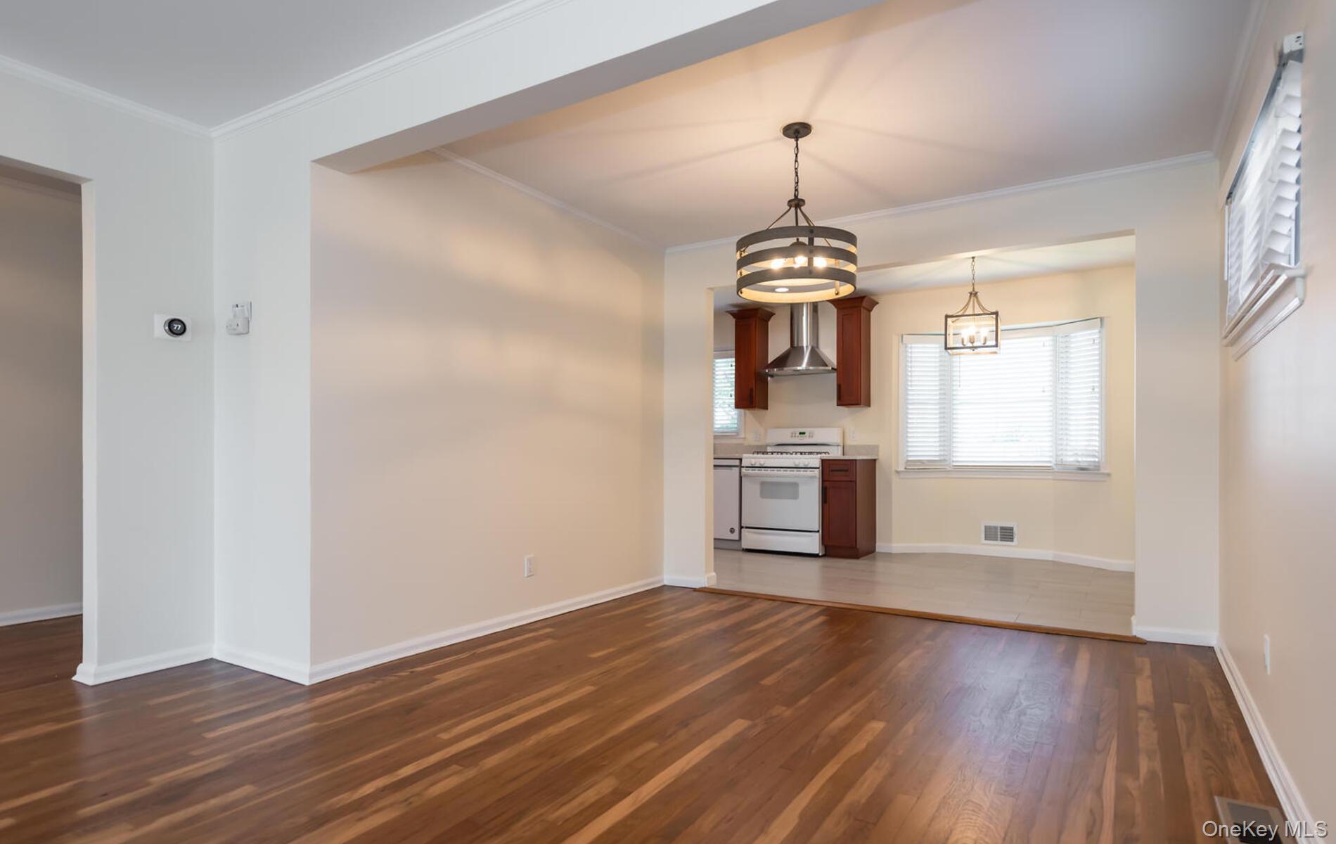 #4 photo, 53 East Drive, 롱 아일랜드 Garden City , NY 11530