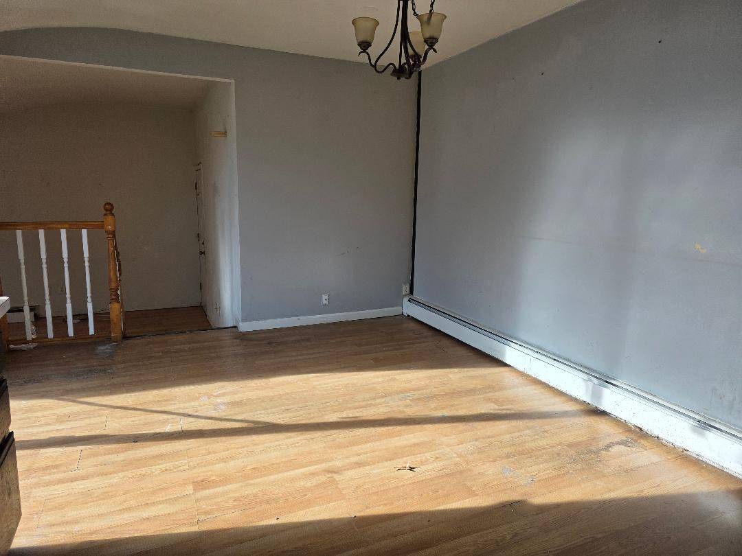 #4 photo, 194 Plunkett St, सफ़ोक काउंटी Brentwood , NY 11717