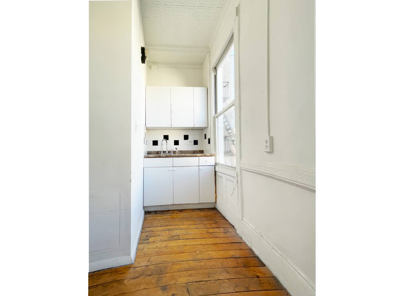 #4 photo, 155 India Street, #3R, Greenpoint , NY 11222