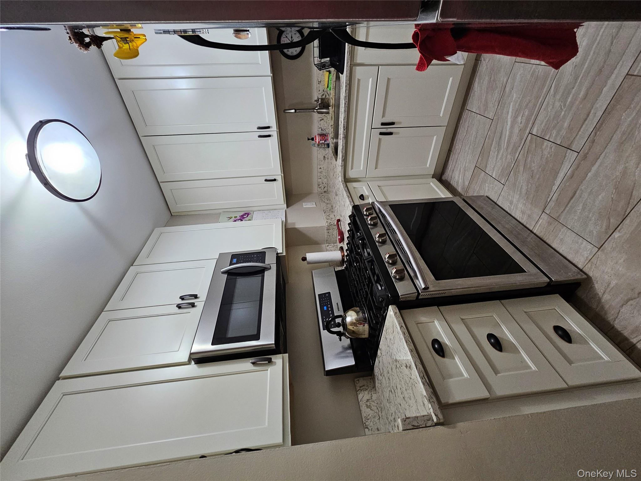 #12 photo, 100 S Ocean Avenue, नासाउ काउंटी Freeport , NY 11520