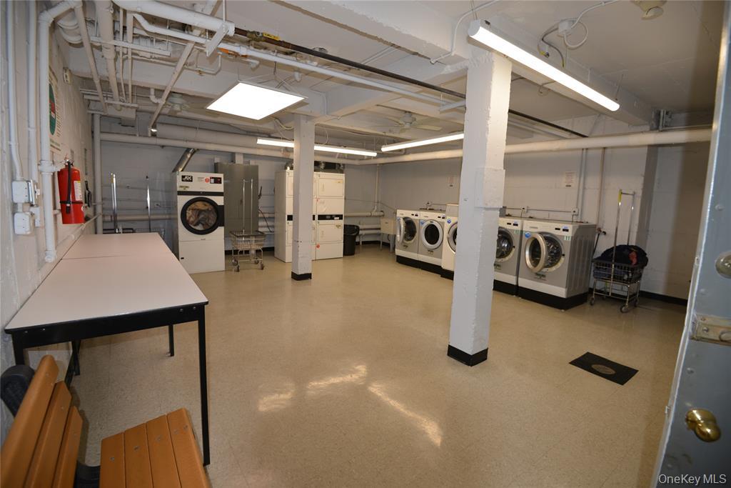 #18 photo, 100 S Ocean Avenue, नासाउ काउंटी Freeport , NY 11520