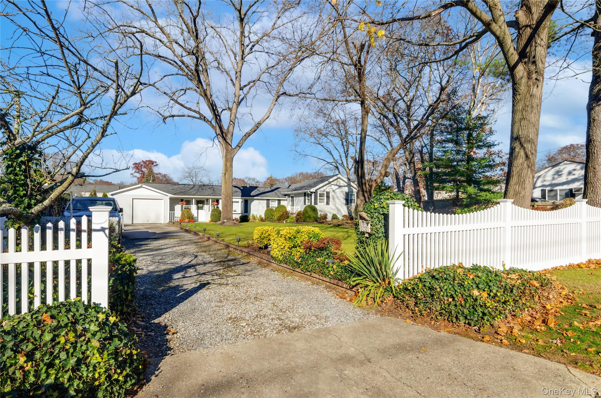 #3 photo, 25 45th Street, 롱 아일랜드 Islip , NY 11751