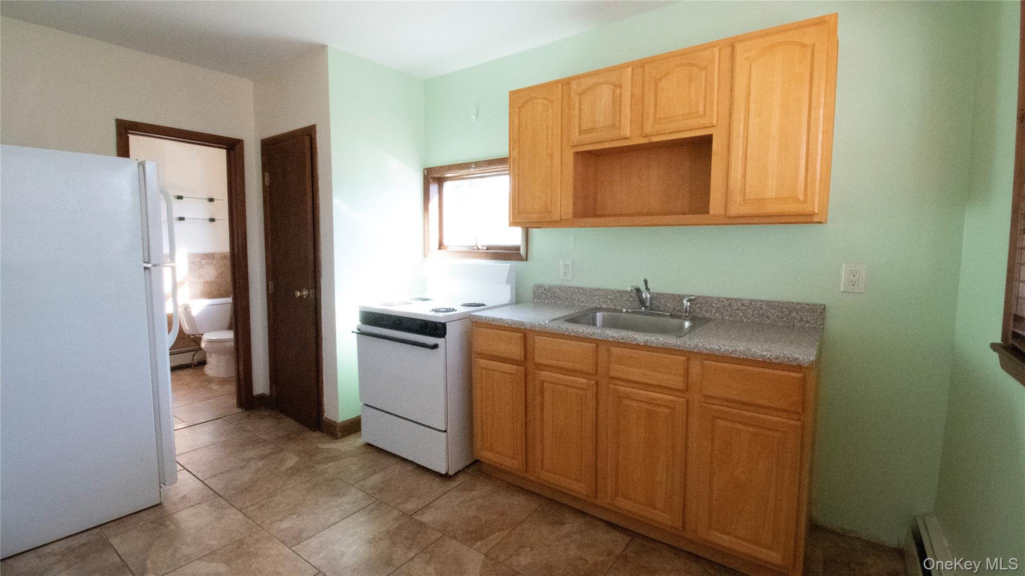 #5 photo, 2799 Grand Avenue, Baldwin , NY 11510