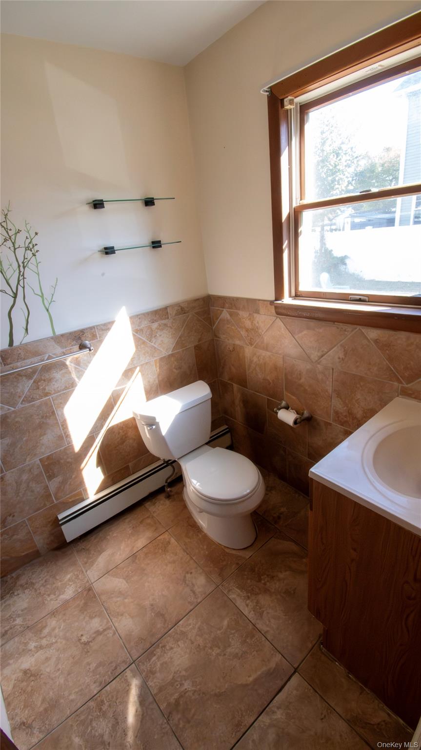 #8 photo, 2799 Grand Avenue, Baldwin , NY 11510