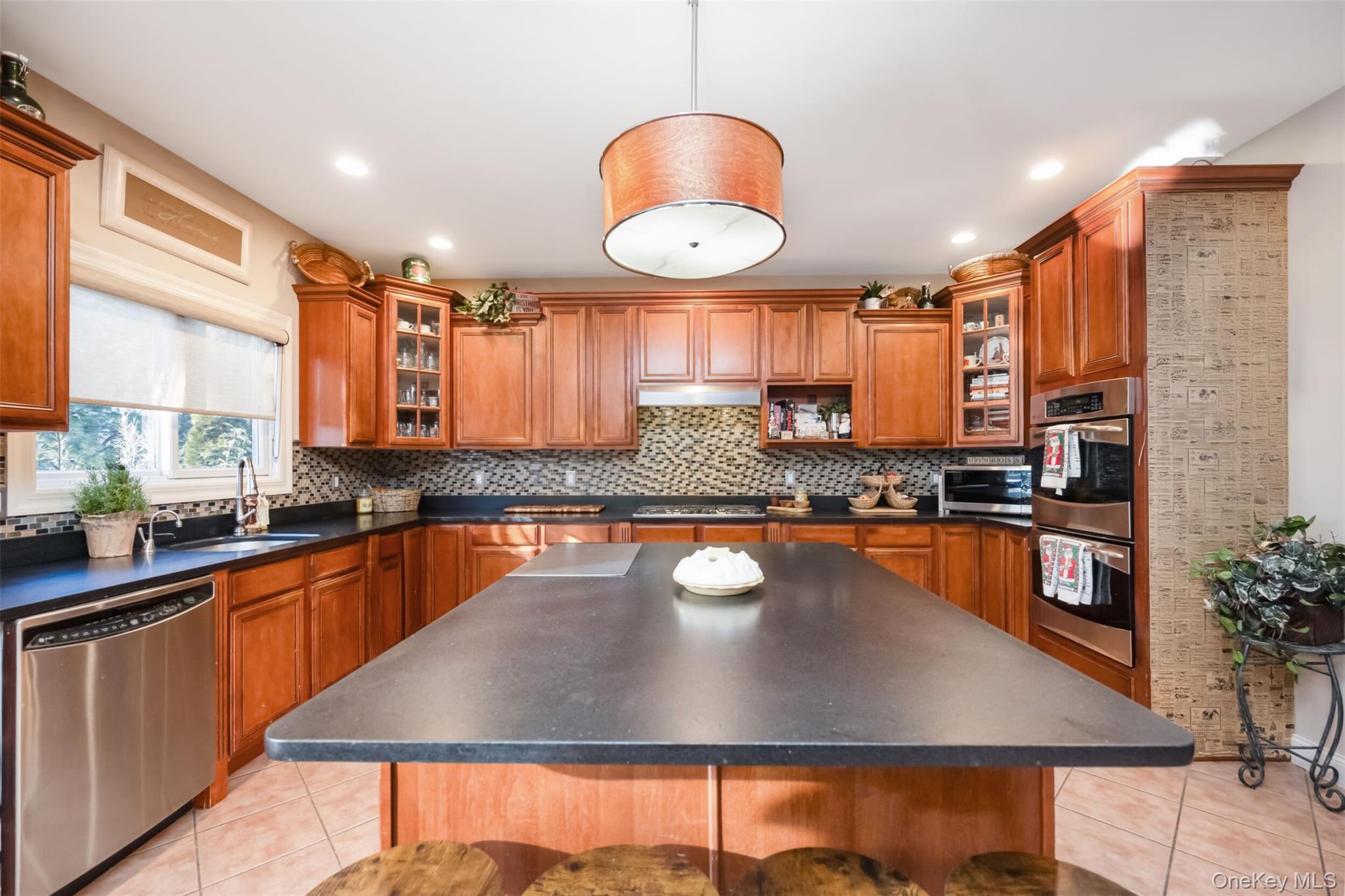 #15 photo, 1680 Lake Avenue, Merrick , NY 11566