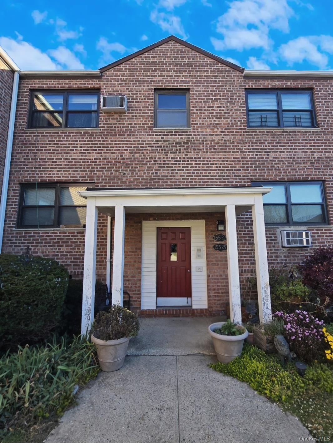 #1 photo, 155-27 81st Street, 皇后区 霍华德滩 Lindenwood , NY 11414