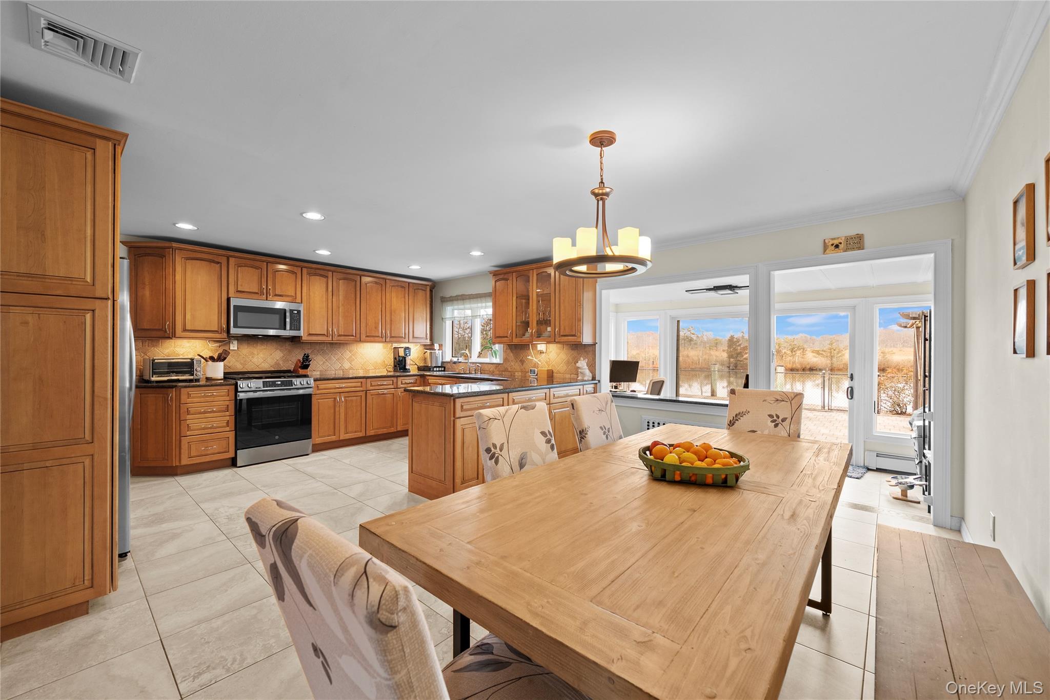 #11 photo, 625 Edgewater Road, 东长岛 Oakdale , NY 11769