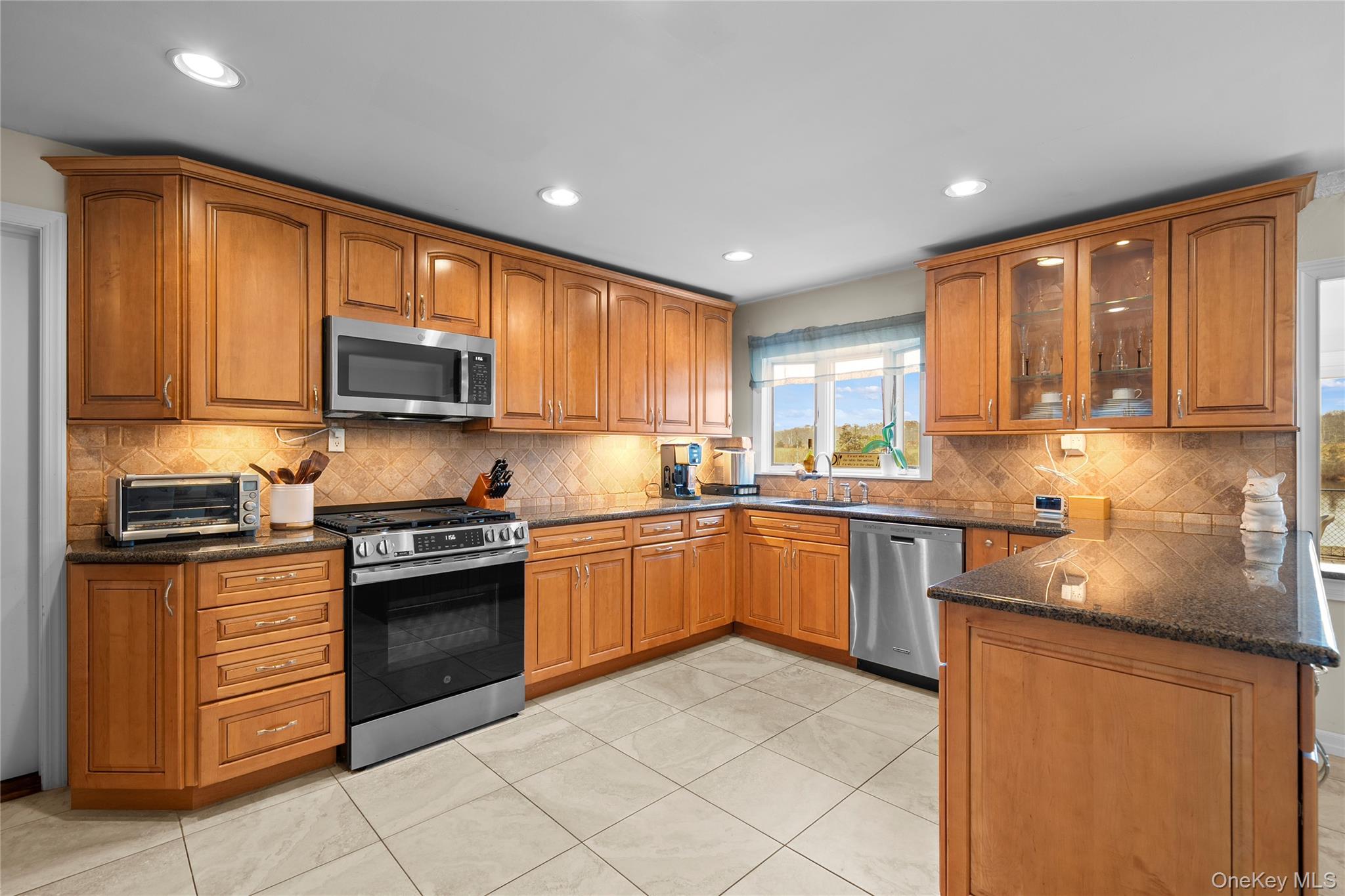 #13 photo, 625 Edgewater Road, 东长岛 Oakdale , NY 11769