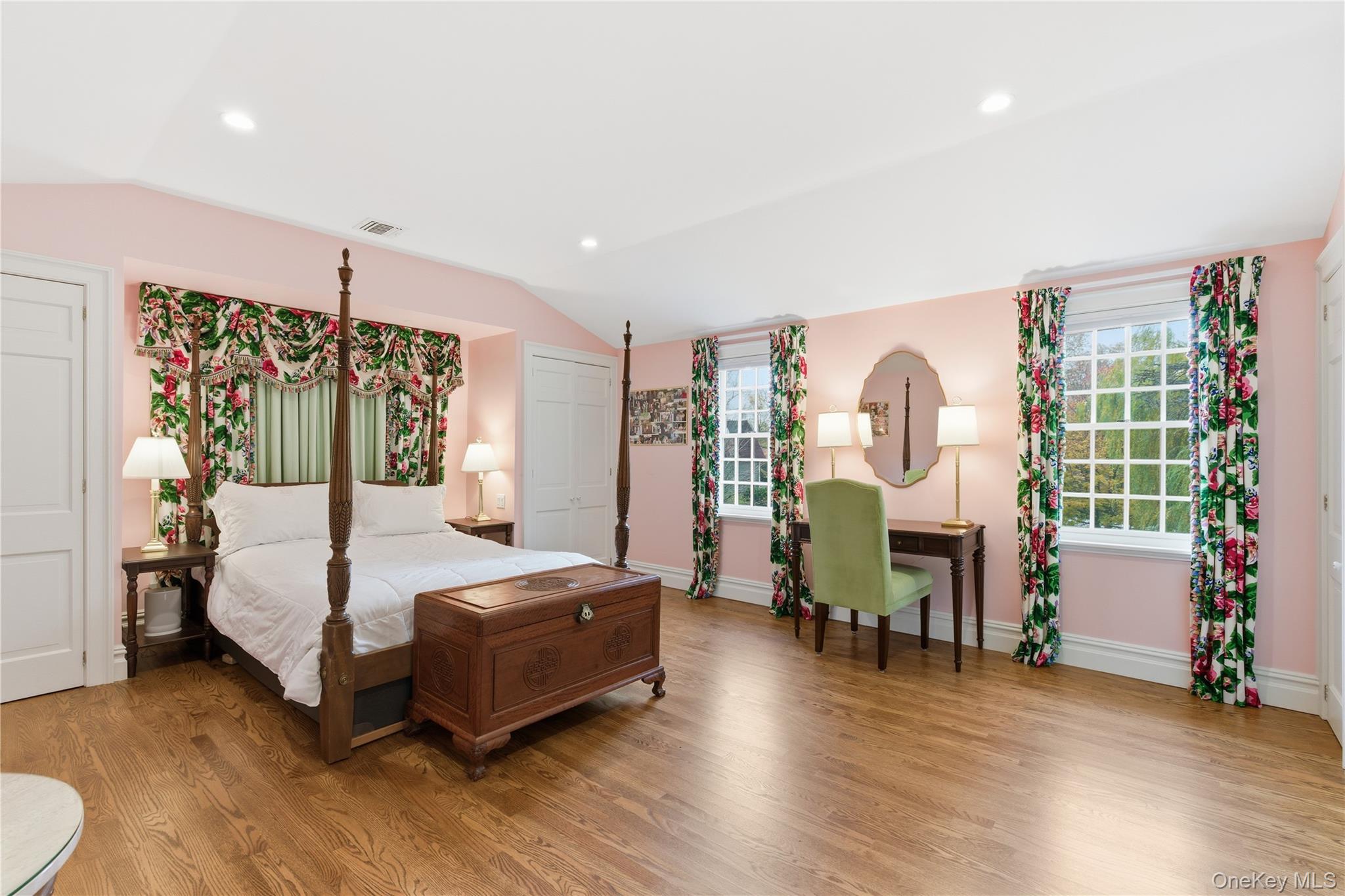 #12 photo, 144 West Neck Road, מחוז סאפוק Huntington , NY 11743