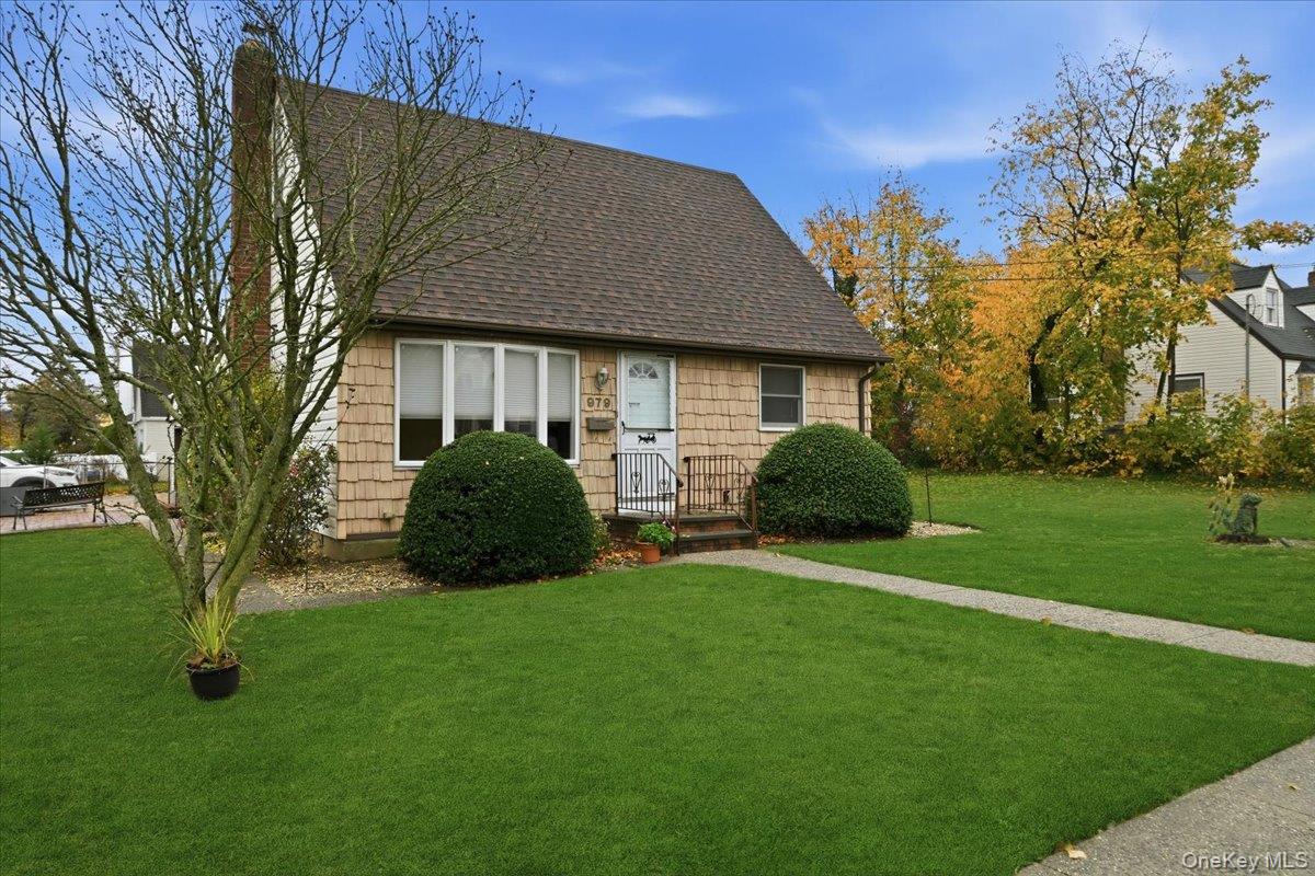 #2 photo, 979 Merillon Avenue, Westbury , NY 11590