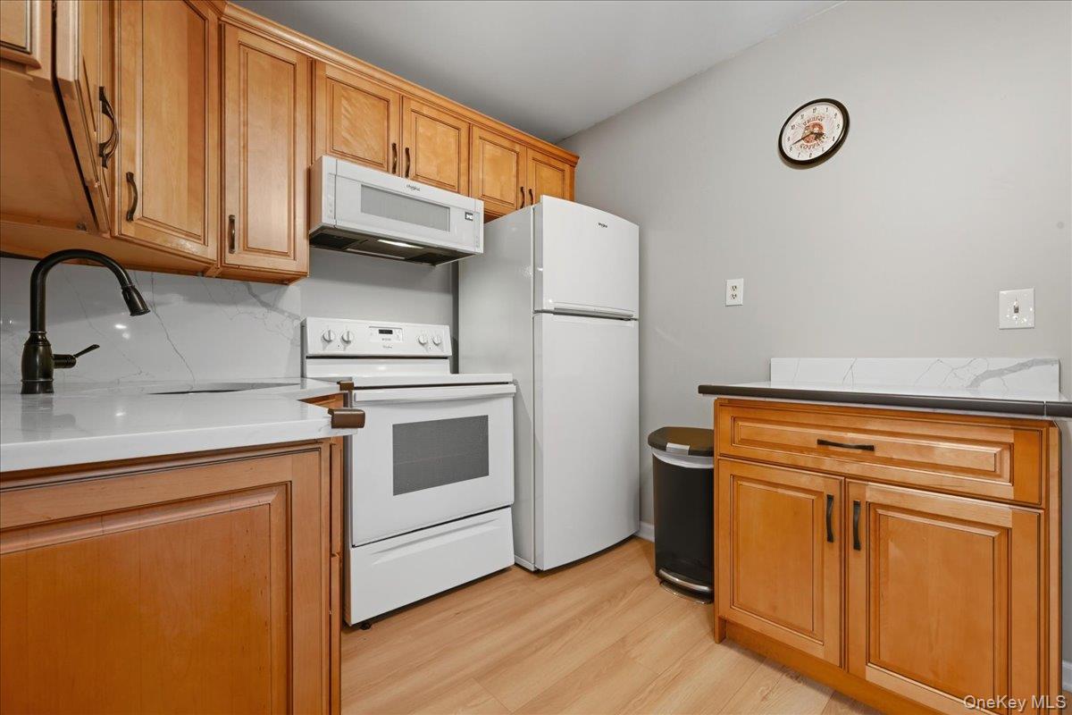 #9 photo, 979 Merillon Avenue, Westbury , NY 11590