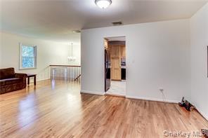 #12 photo, 8 Apple Blossom Court, 纽约州 Airmont , NY 10952