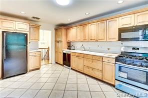 #9 photo, 8 Apple Blossom Court, 纽约州 Airmont , NY 10952