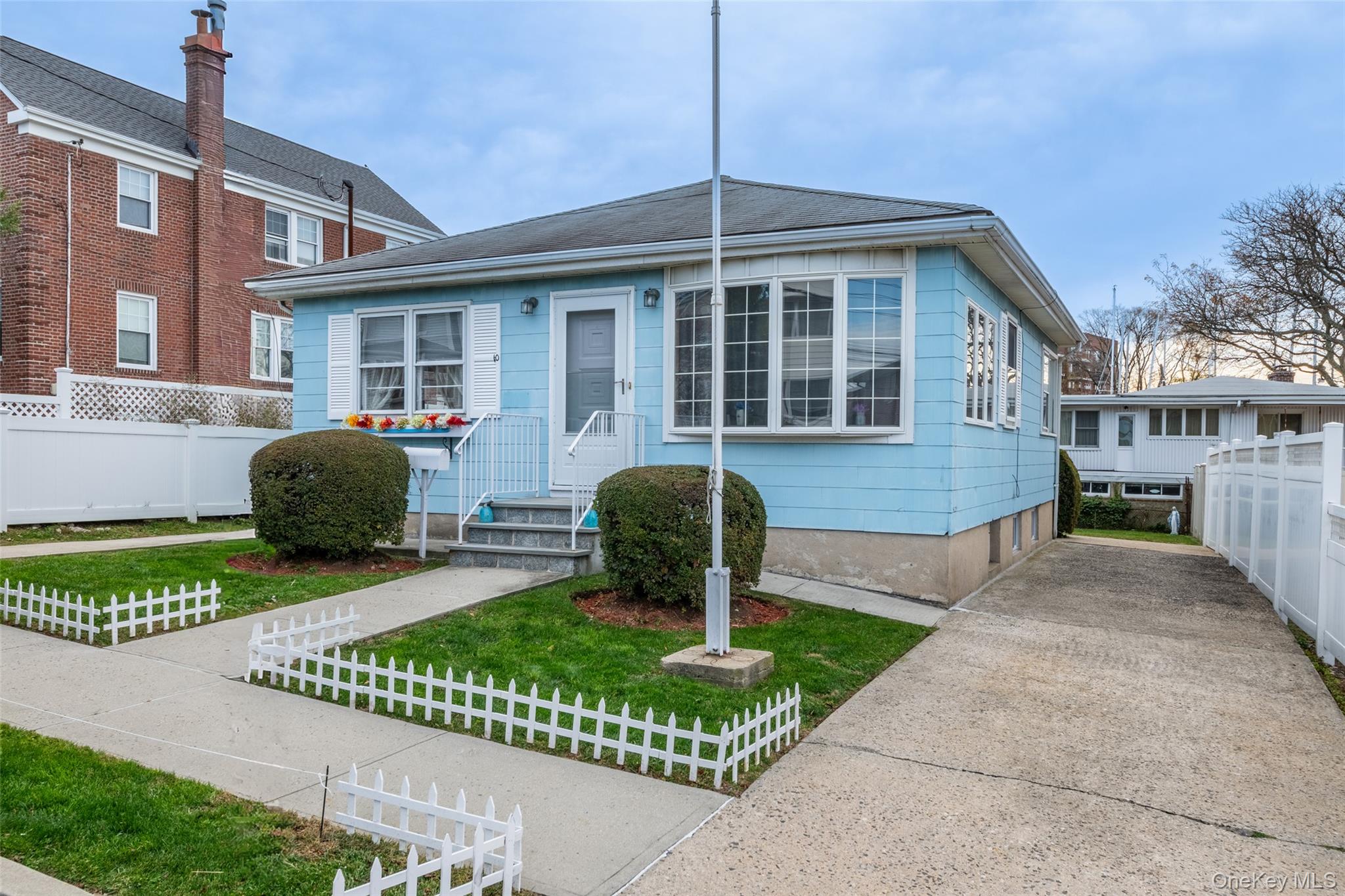 #2 photo, 10 Pell Place, Bronx , NY 10464