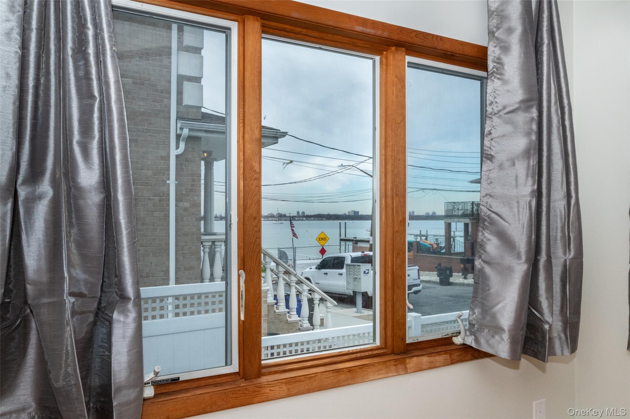 #5 photo, 10 Pell Place, Bronx , NY 10464