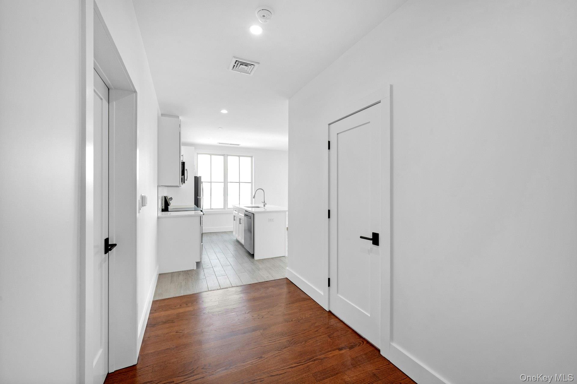 #3 photo, 291 Main Street, Eastchester , NY 10709