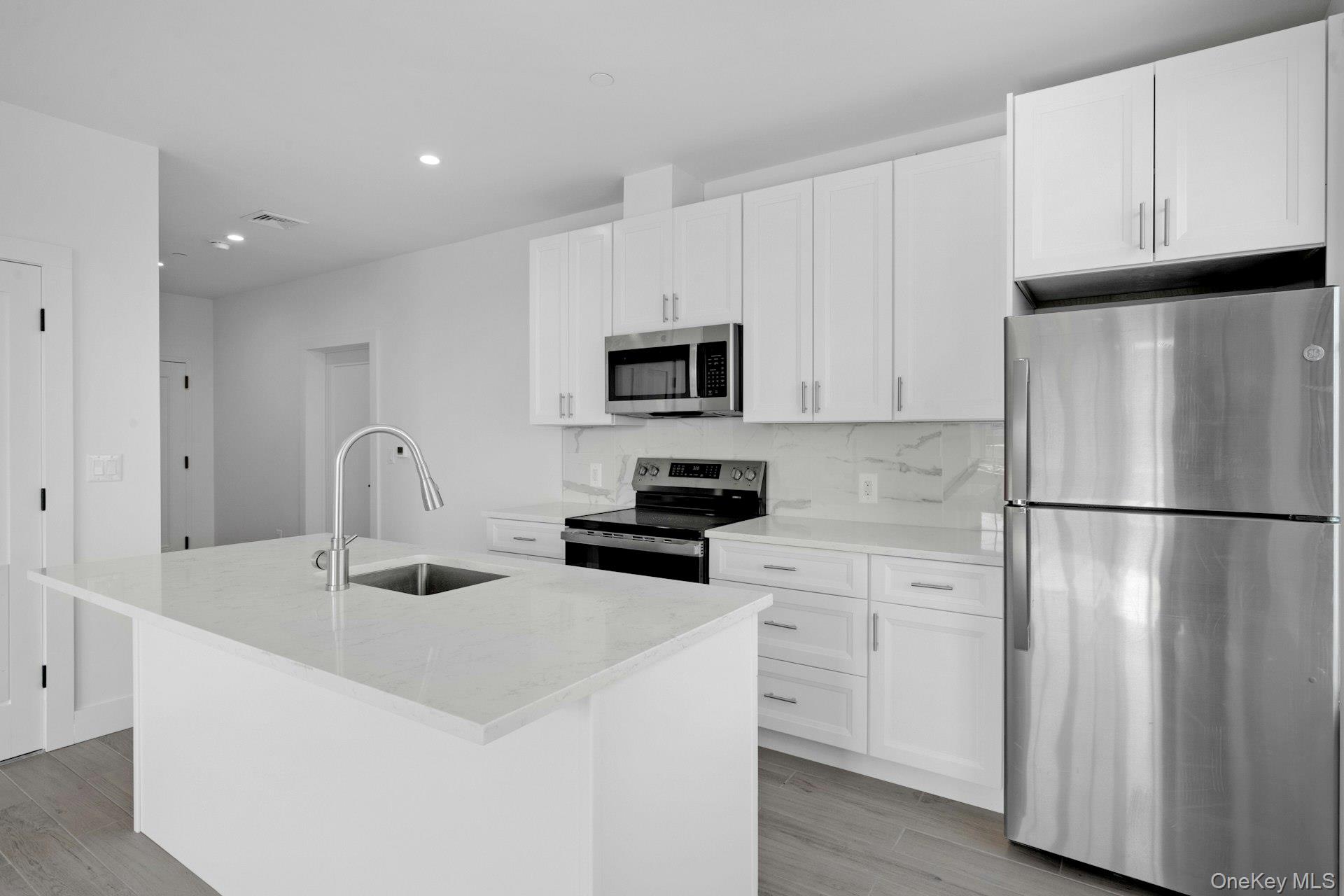 #6 photo, 291 Main Street, Eastchester , NY 10709