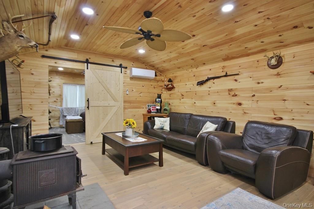 #17 photo, 703 Dahlia Road, Livingston Manor , NY 12758