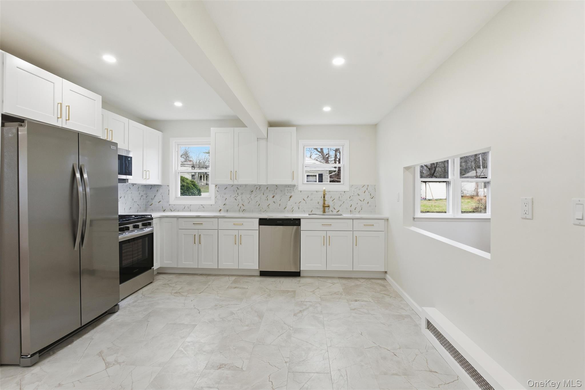 #6 photo, 106 New Hamburg Road, 뉴욕주 Wappingers Falls , NY 12590