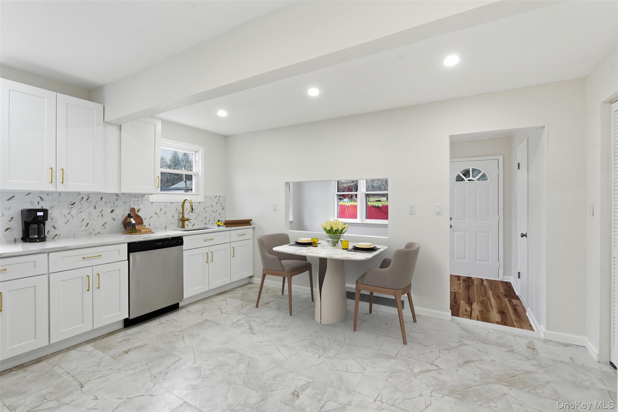 #8 photo, 106 New Hamburg Road, 뉴욕주 Wappingers Falls , NY 12590