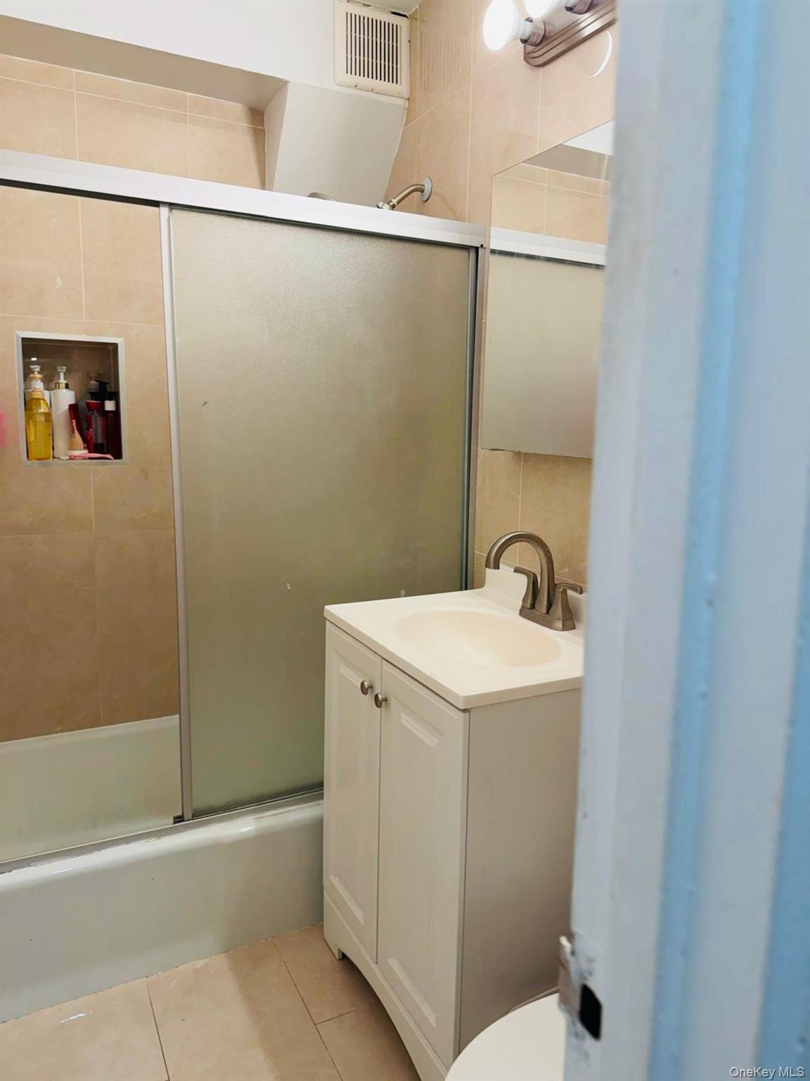 #5 photo, 58-03 Calloway St, Corona , NY 11368