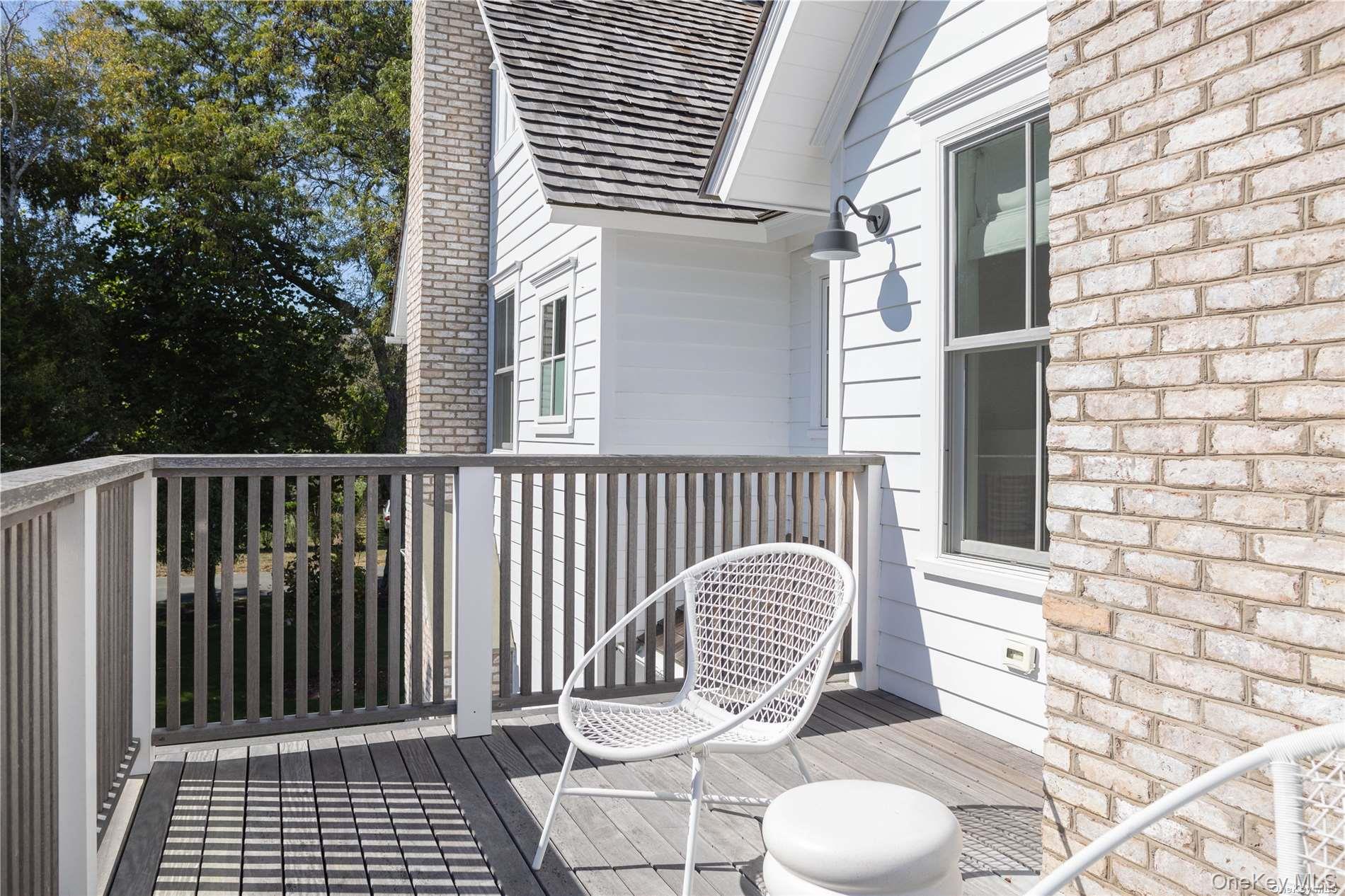 #18 photo, 400 Youngs Road, Orient , NY 11957