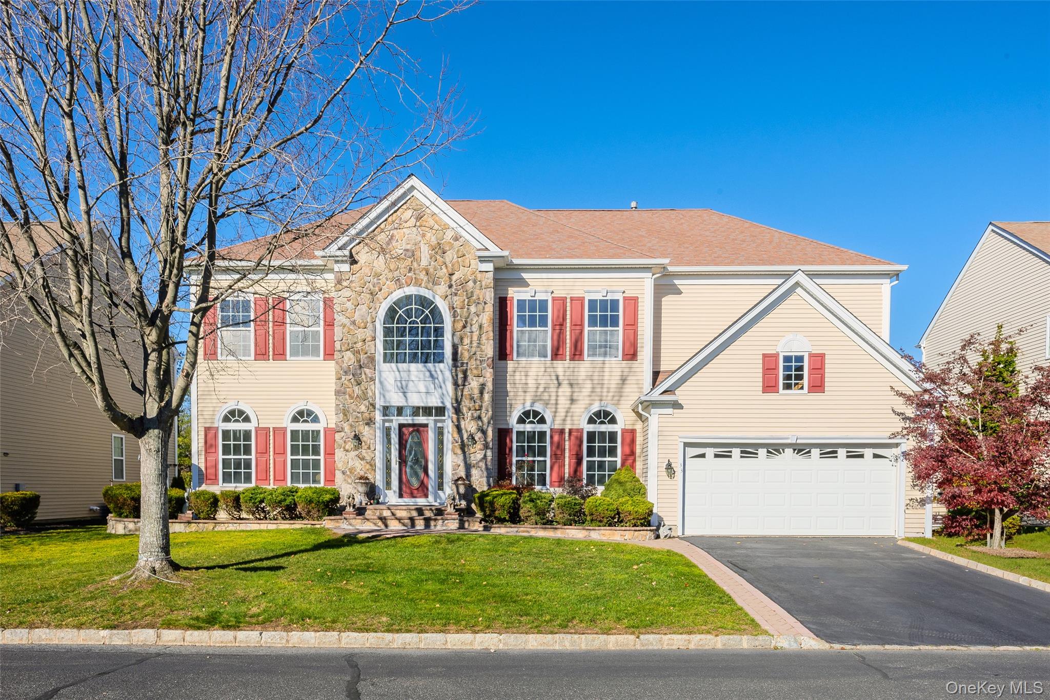 #1 photo, 33 Pinehurst Drive, Mount Sinai , NY 11766