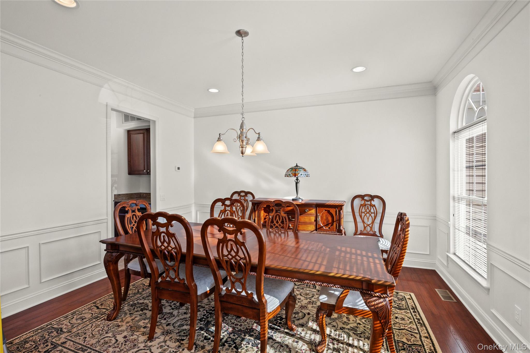 #13 photo, 33 Pinehurst Drive, Mount Sinai , NY 11766