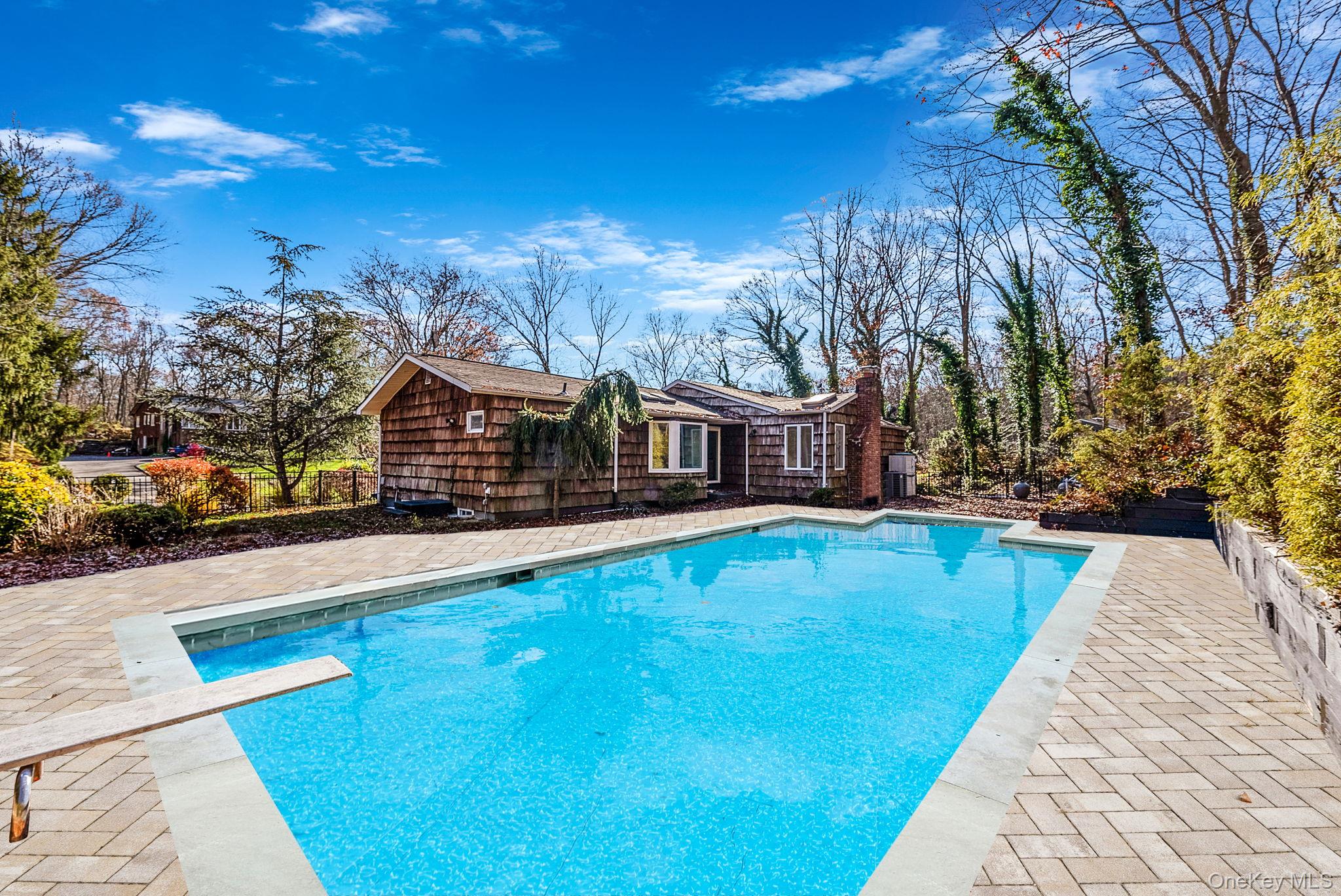 #11 photo, 25 Farmington Lane, Melville , NY 11747