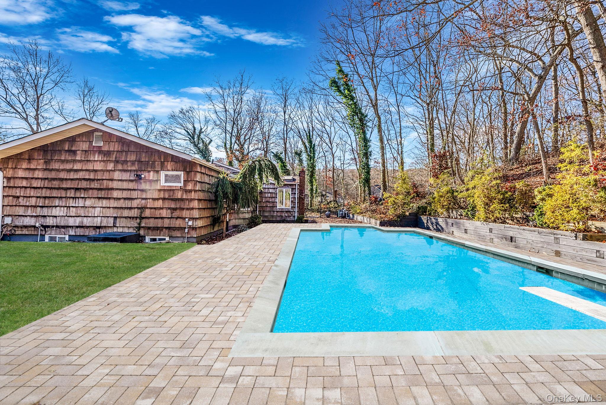 #12 photo, 25 Farmington Lane, Melville , NY 11747