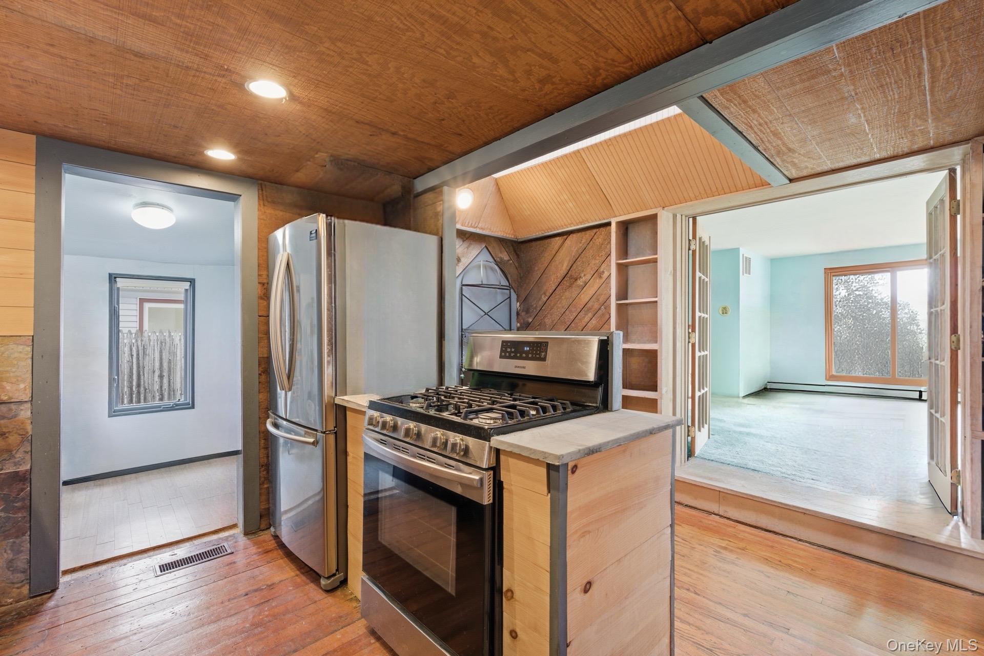 #7 photo, 56 Eastview Road, Ronkonkoma , NY 11779